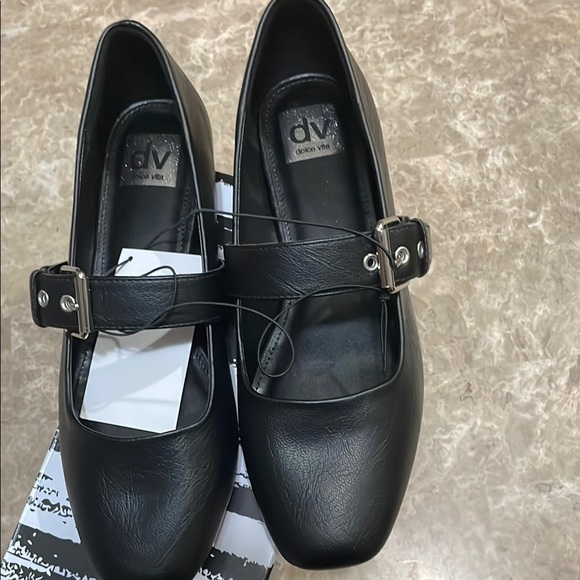 DV by Dolce Vita Black Flats with Strap - Picture 2 of 4